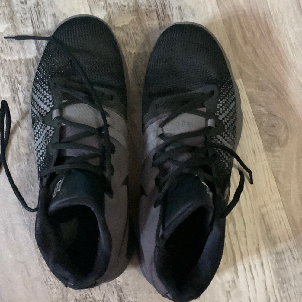 Like new Nike Zoom mens shoes